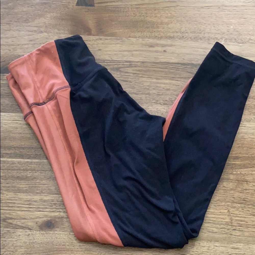 Athleta Black and Copper Leggings